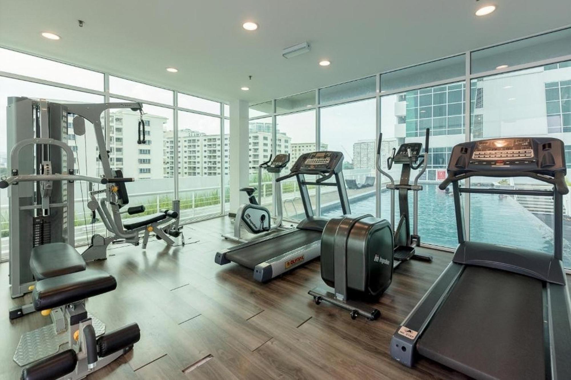 Urban Suites Two Or Three Bedroom Georgetown By Anc Jelutong Екстериор снимка