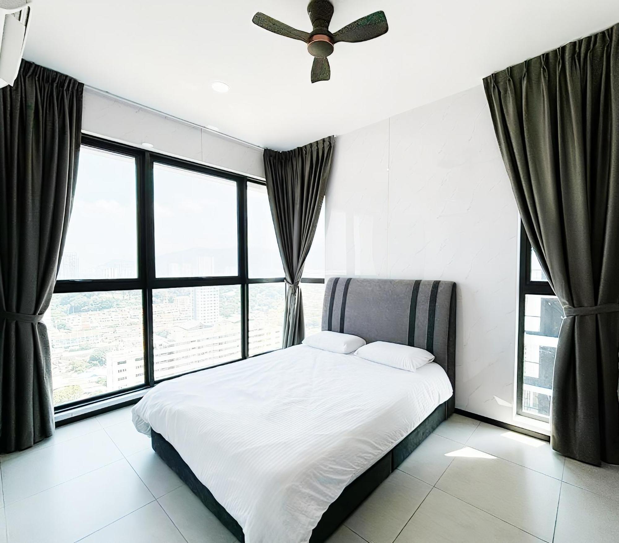 Urban Suites Two Or Three Bedroom Georgetown By Anc Jelutong Екстериор снимка